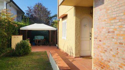 Villa Bifamiliare in vendita a Forte dei Marmi
