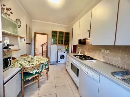 Villa Bifamiliare in vendita a Forte dei Marmi