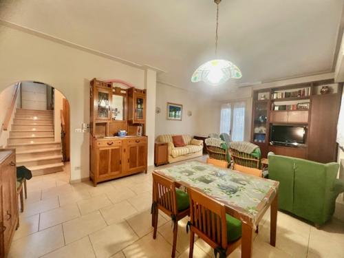 Villa Bifamiliare in vendita a Forte dei Marmi