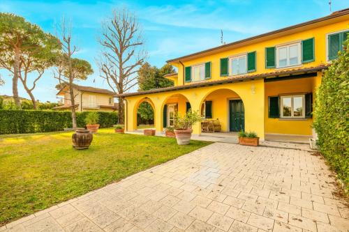 Villa Bifamiliare in vendita a Forte dei Marmi