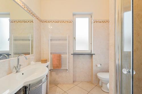 Villa Bifamiliare in vendita a Forte dei Marmi