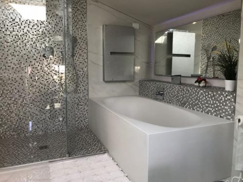 Casa singola in vendita a Forte dei Marmi