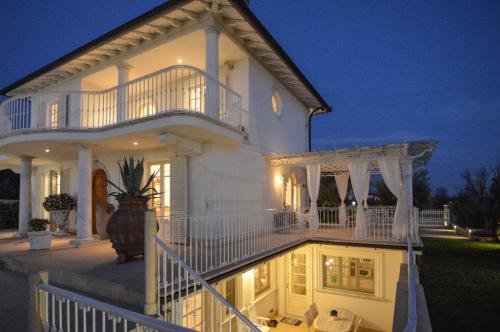 Villa in vendita a Forte dei Marmi