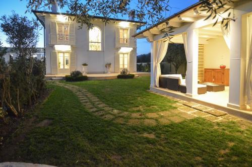 Villa in vendita a Forte dei Marmi