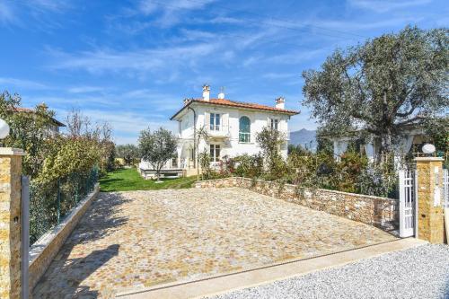 Villa in vendita a Forte dei Marmi