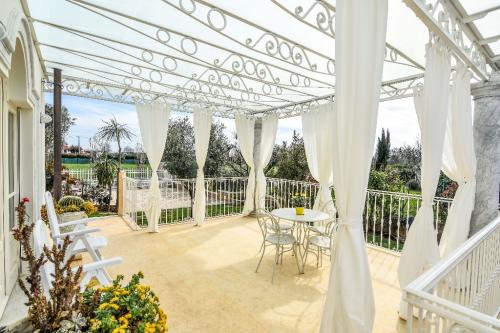 Villa in vendita a Forte dei Marmi