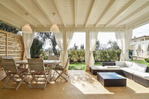 Villa in vendita a Forte dei Marmi