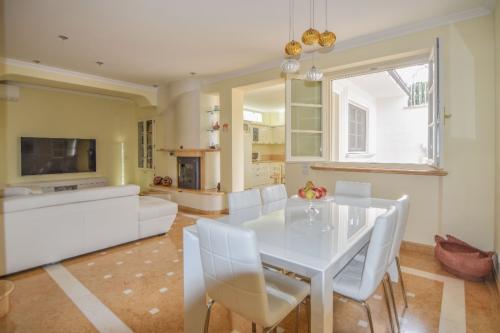 Villa in vendita a Forte dei Marmi