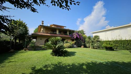 Casa singola in vendita a Forte dei Marmi