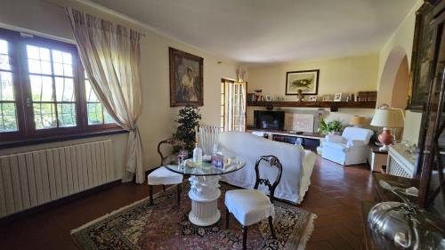 Casa singola in vendita a Forte dei Marmi