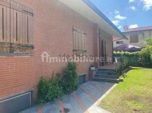 Casa singola in vendita a Forte dei Marmi