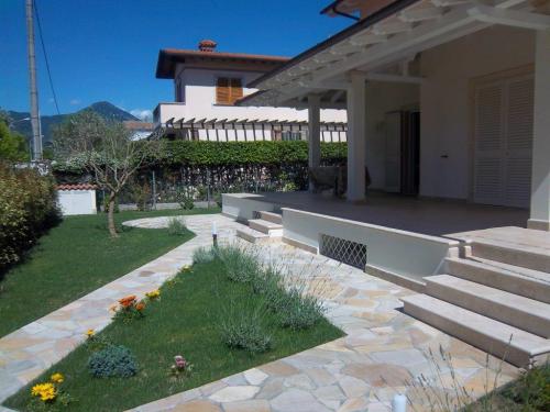 Casa singola in vendita a Pietrasanta