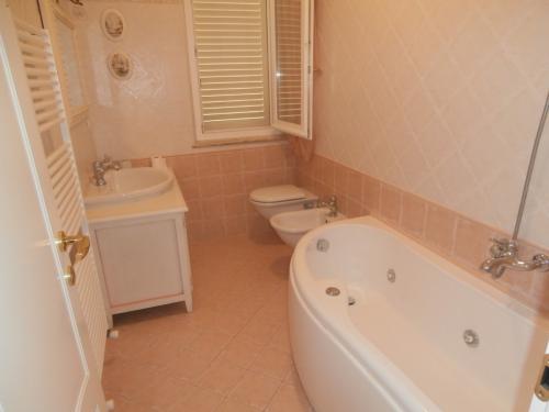 Casa singola in vendita a Pietrasanta