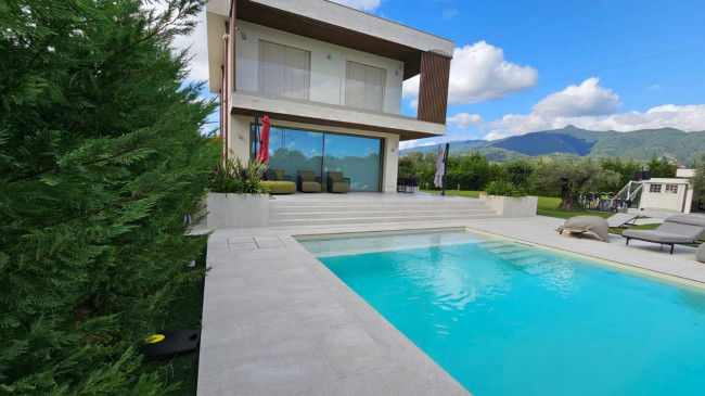Villa in vendita a Forte dei Marmi
