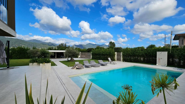 Villa in vendita a Forte dei Marmi