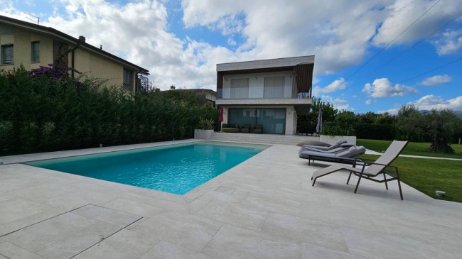 Villa in vendita a Forte dei Marmi