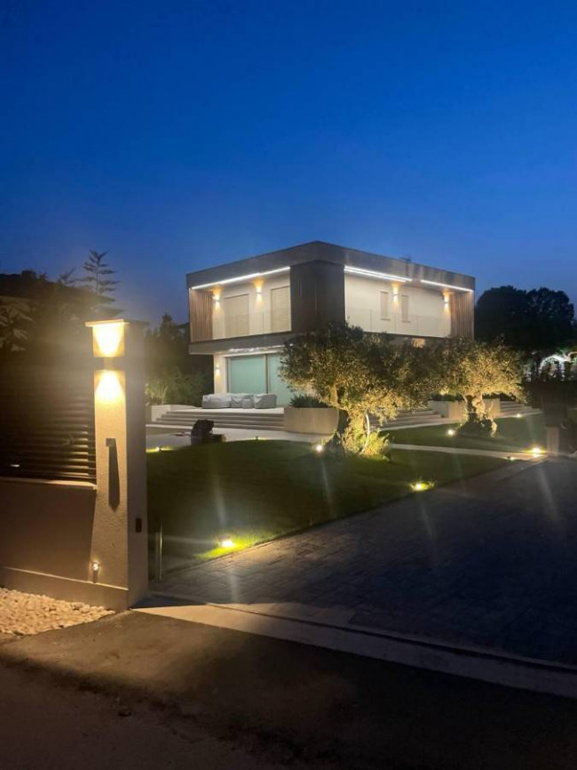 Villa in vendita a Forte dei Marmi