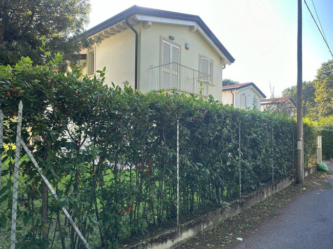 Casa singola in vendita a Montignoso