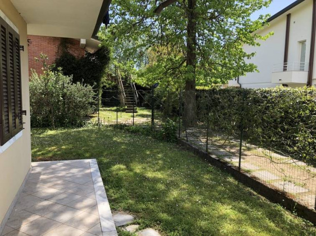 Villette a schiera in vendita a Montignoso