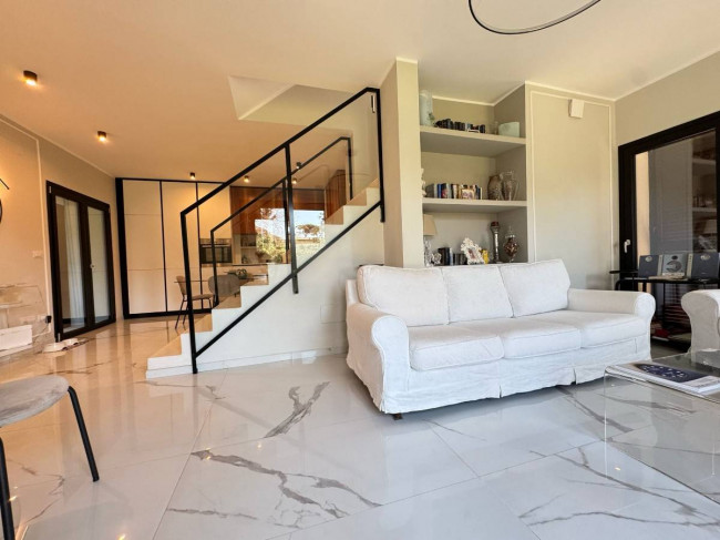 Villa Bifamiliare in vendita a Forte dei Marmi