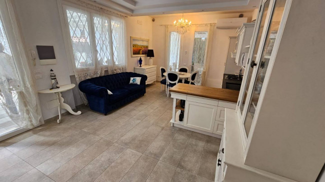 Villa Bifamiliare in vendita a Forte dei Marmi