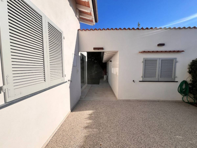 Villa Bifamiliare in vendita a Forte dei Marmi