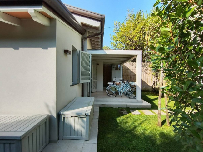 Villa Bifamiliare in vendita a Forte dei Marmi