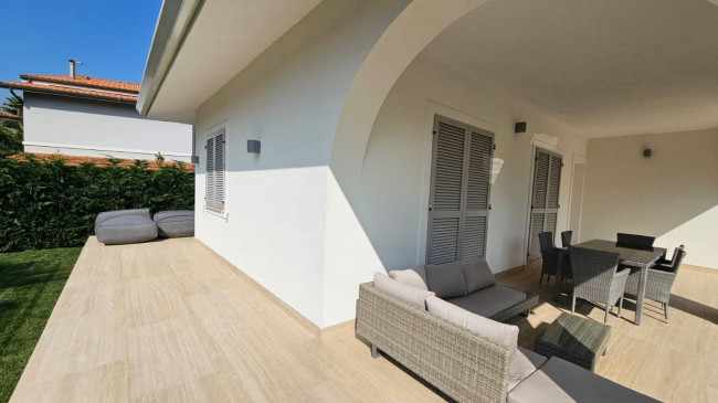 Casa singola in vendita a Forte dei Marmi