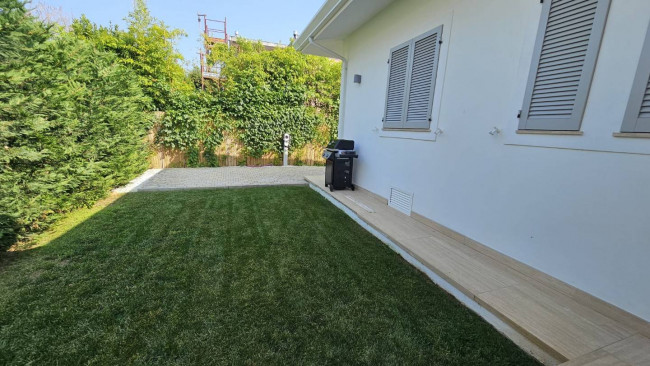 Casa singola in vendita a Forte dei Marmi