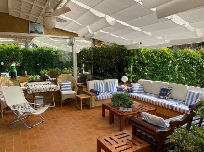 Villa Bifamiliare in vendita a Forte dei Marmi