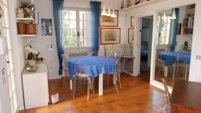 Villa Bifamiliare in vendita a Forte dei Marmi