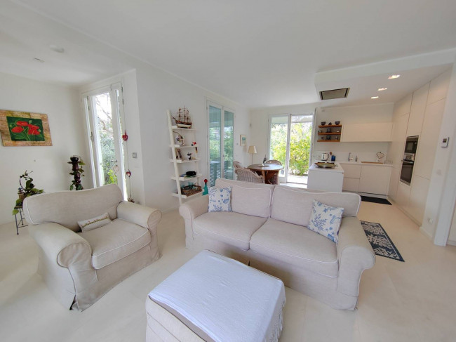 Villa Bifamiliare in vendita a Forte dei Marmi