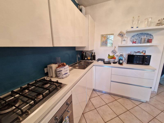 Appartamento in vendita a Montignoso