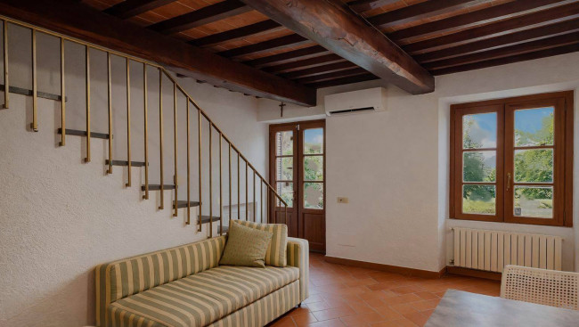 Porzione di Casa in vendita a Forte dei Marmi