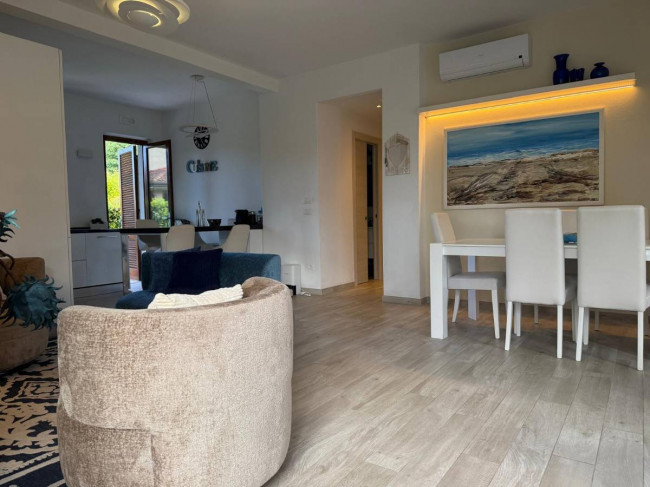 Villa Bifamiliare in vendita a Forte dei Marmi