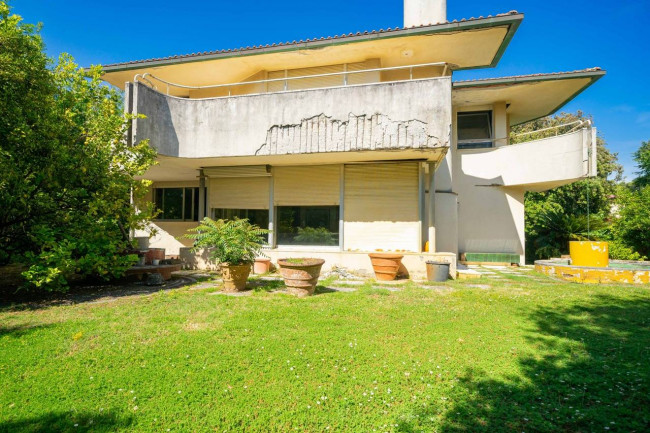 Casa singola in vendita a Forte dei Marmi