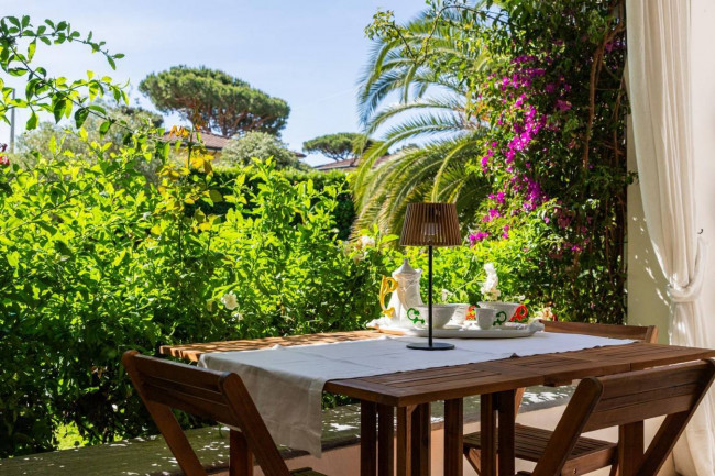 Villa in vendita a Forte dei Marmi