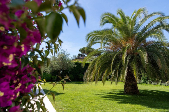 Villa in vendita a Forte dei Marmi