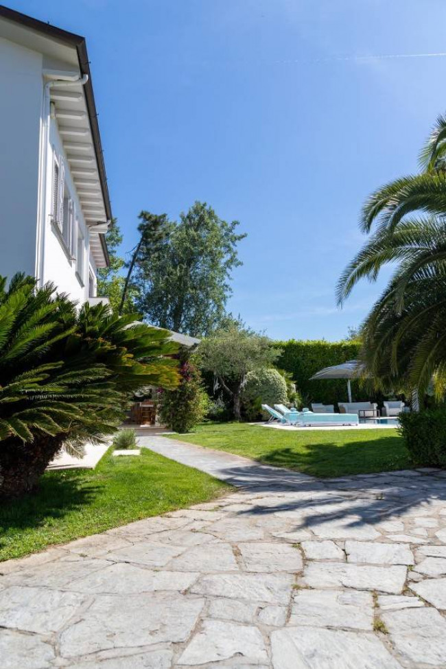 Villa in vendita a Forte dei Marmi