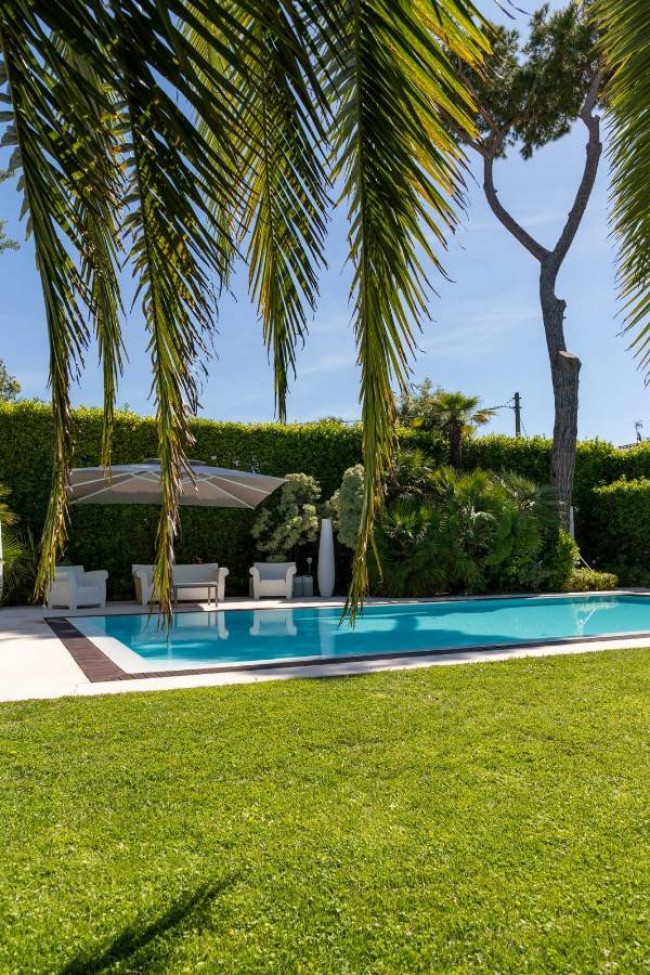 Villa in vendita a Forte dei Marmi