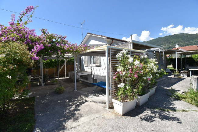 Villa in vendita a Pietrasanta