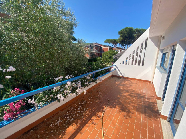 Villette a schiera in vendita a Montignoso