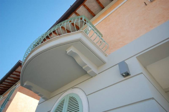 Villa Bifamiliare in vendita a Pietrasanta
