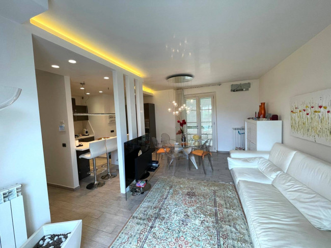 Villa Bifamiliare in vendita a Montignoso