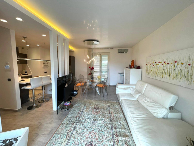 Villa Bifamiliare in vendita a Montignoso
