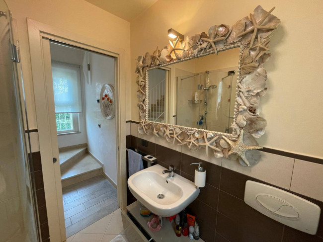 Villa Bifamiliare in vendita a Montignoso