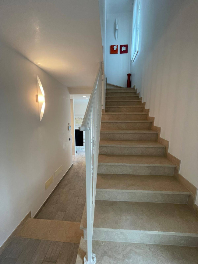 Villa Bifamiliare in vendita a Montignoso