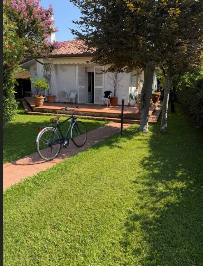 Casa singola in vendita a Forte dei Marmi