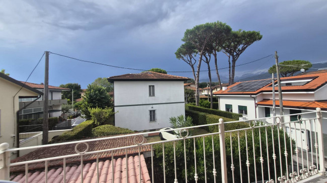 Villa in vendita a Montignoso