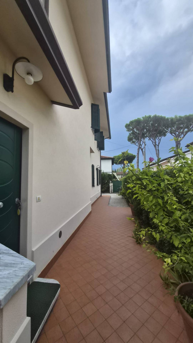 Villa in vendita a Montignoso